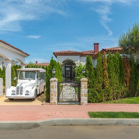 Eden Park Luxury Villas Napospart Kültér fotó